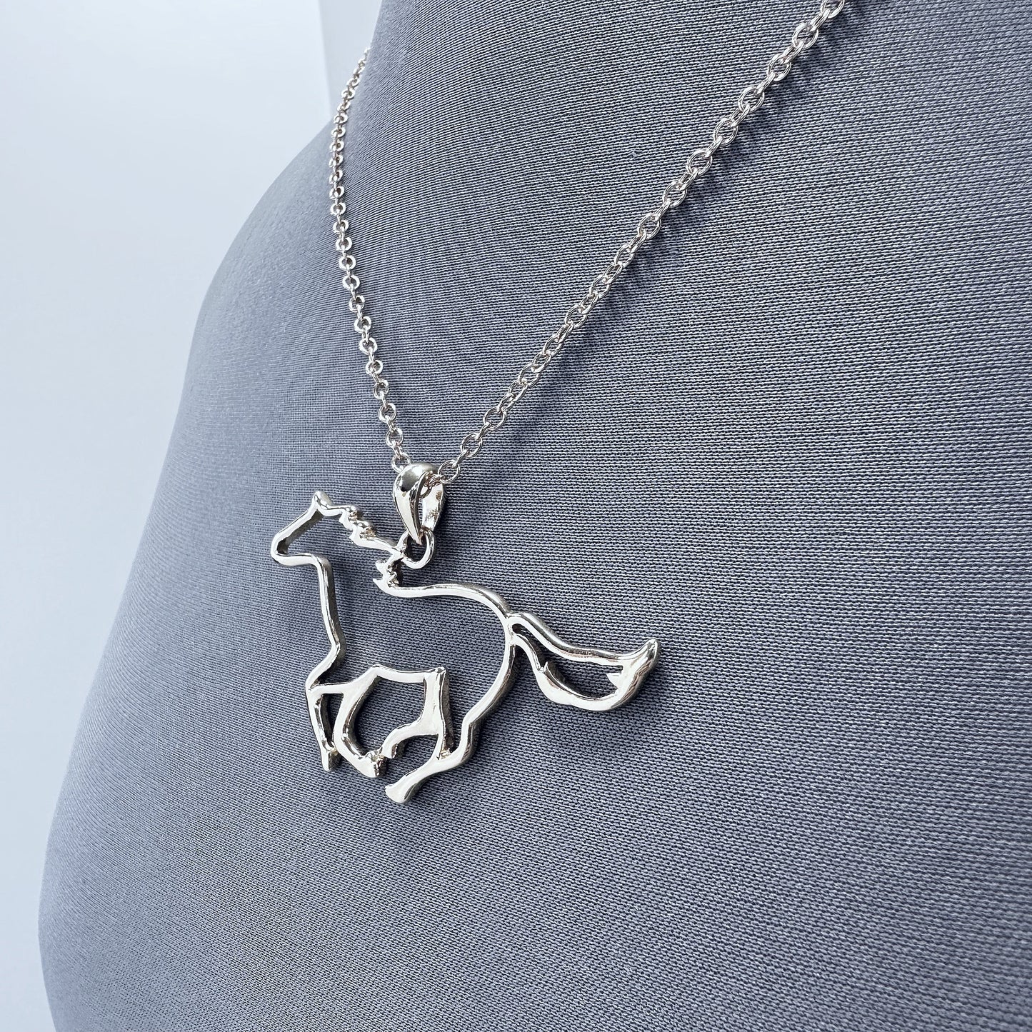 N0404 AN2896 Animal Horse Mustang Shape Pendant Multi Chain Necklace