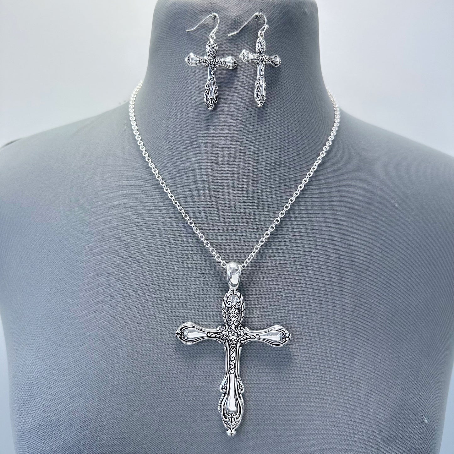 N0411 AS6869 Cross Shape Pendant Chain Necklaces