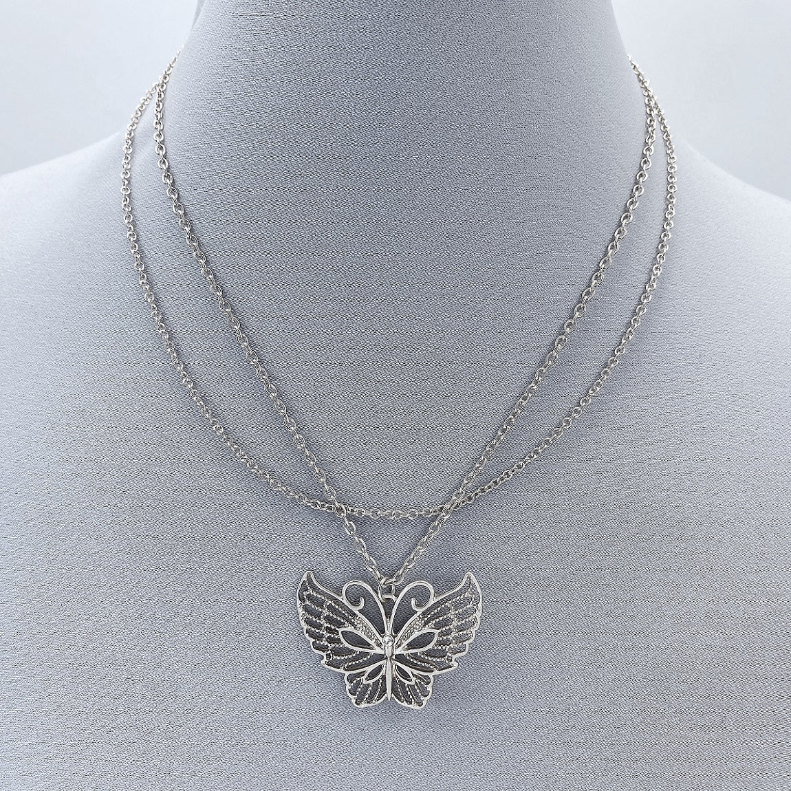 N0524 HN4724 Butterfly Pendant Layered Necklace