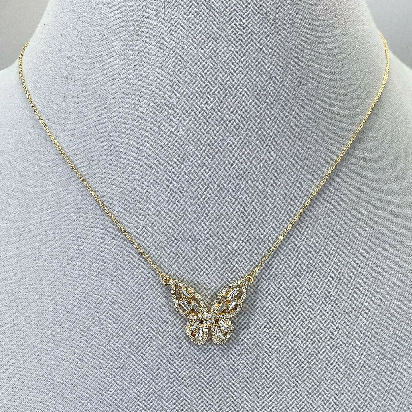 N0583 17346  Butterfly Pendant Necklaces