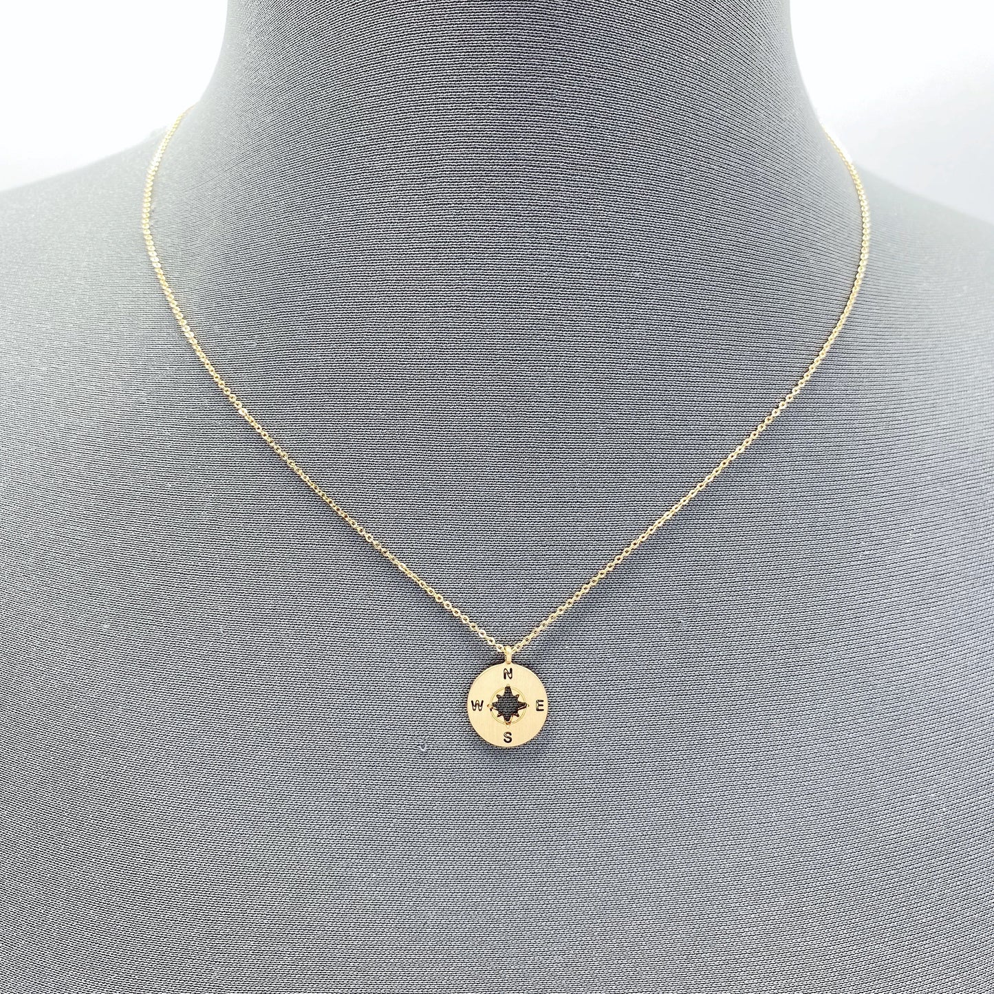 N0271 17248 Compass Design Mini Pendant Dainty Chain Necklaces