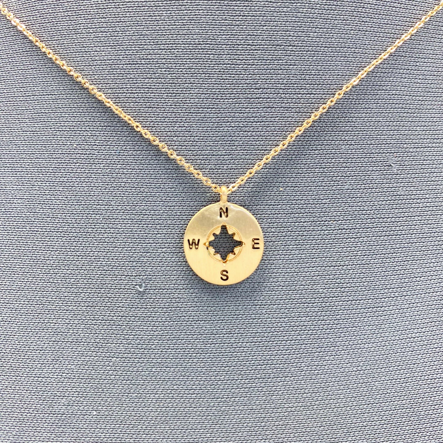 N0271 17248 Compass Design Mini Pendant Dainty Chain Necklaces