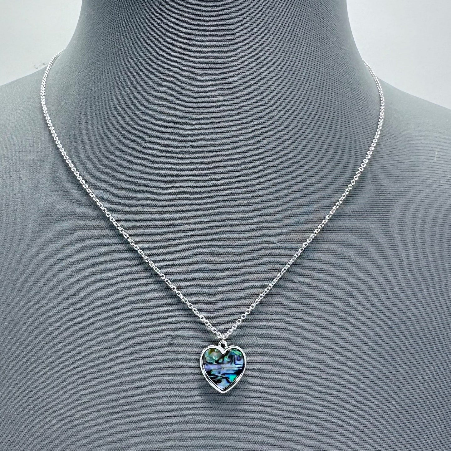 N0582 17870 Love Pendant Necklaces