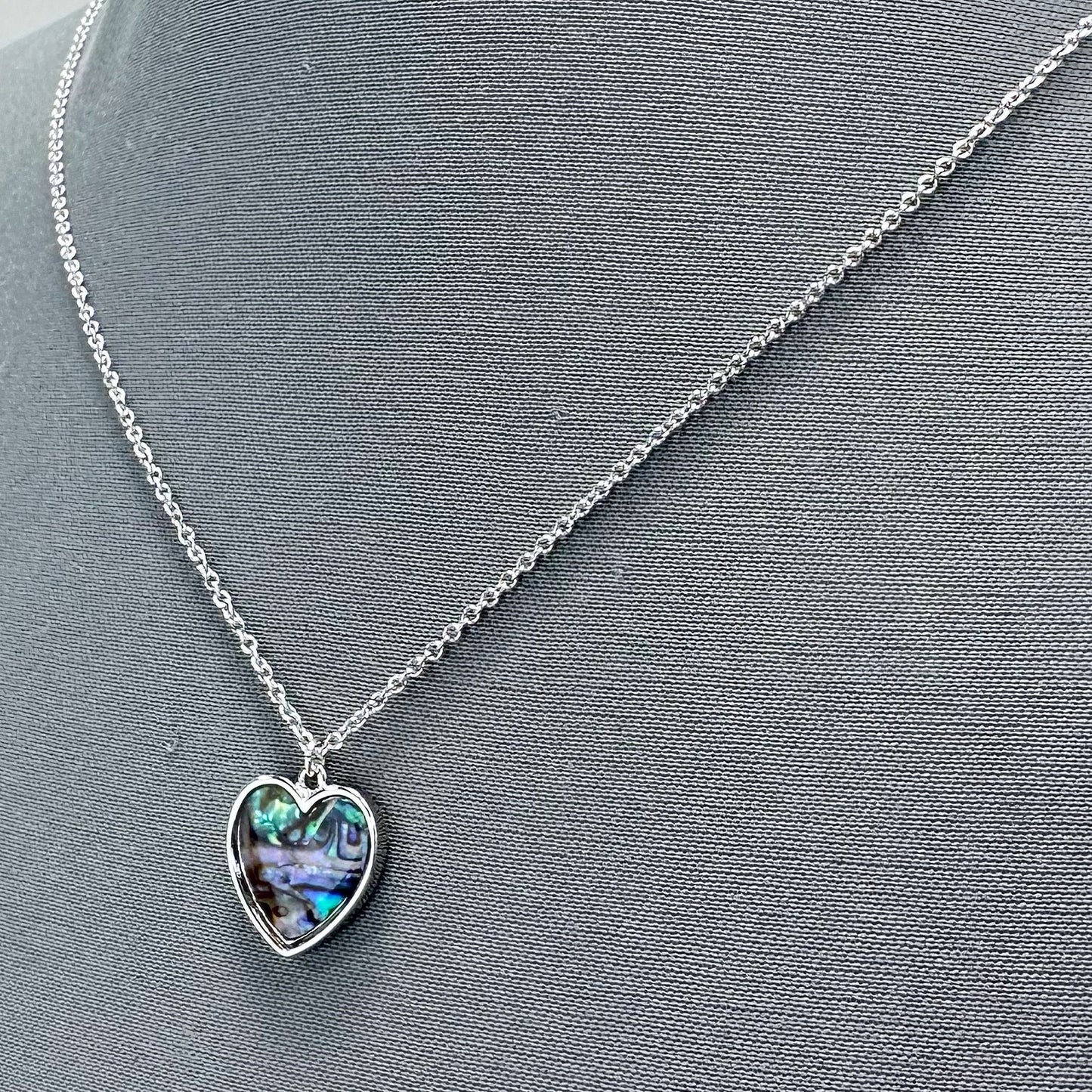 N0582 17870 Love Pendant Necklaces