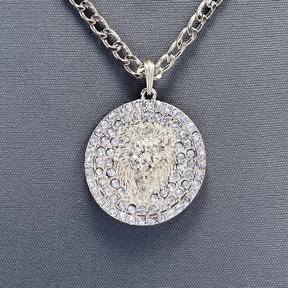 N0645 KS3112 Circle Pendant Necklace