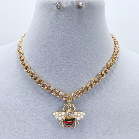 N0484 JCNE2726 Pearl Beads Rhinestones Deco Bee Pendant Necklace