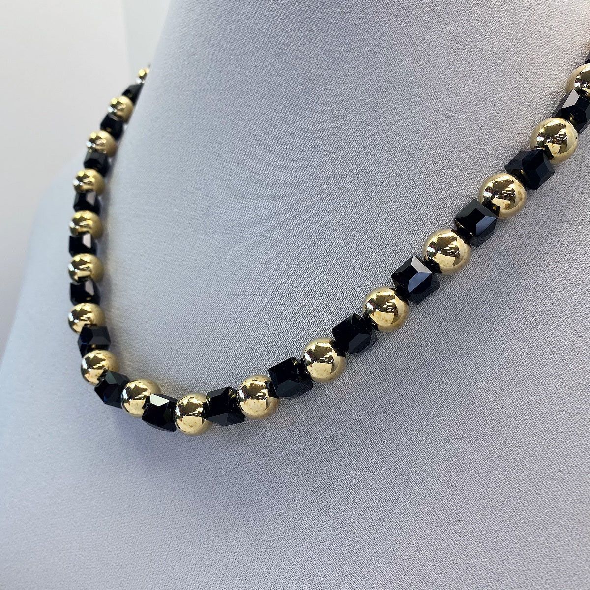 N3127 KS7087 Single String Necklace