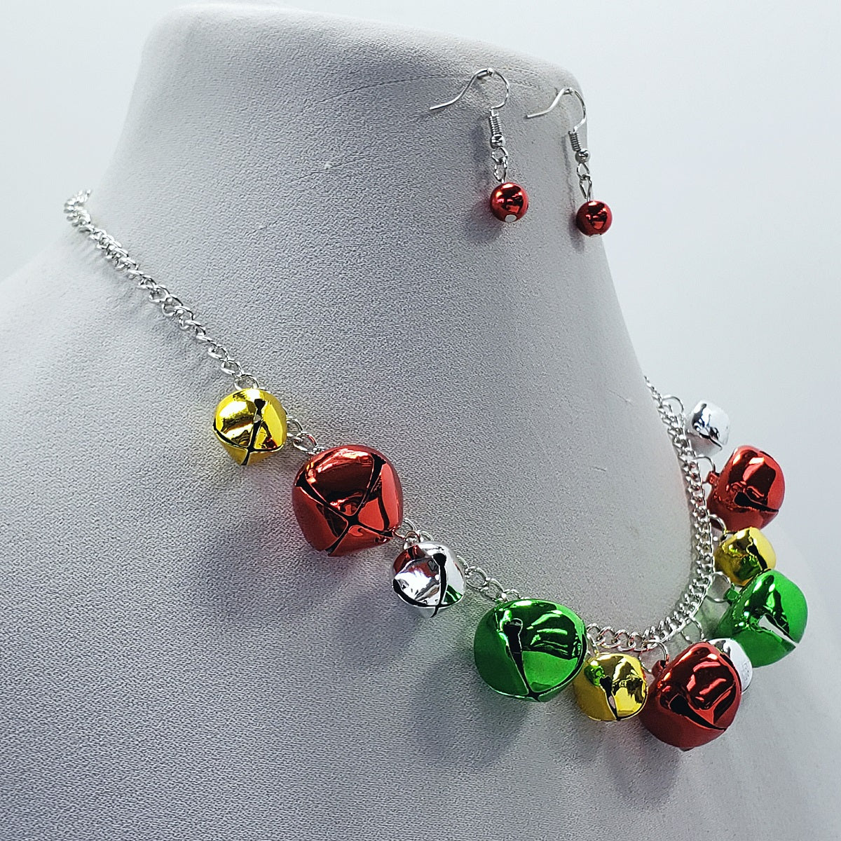 N0624 FNE6883 Christmas Necklace