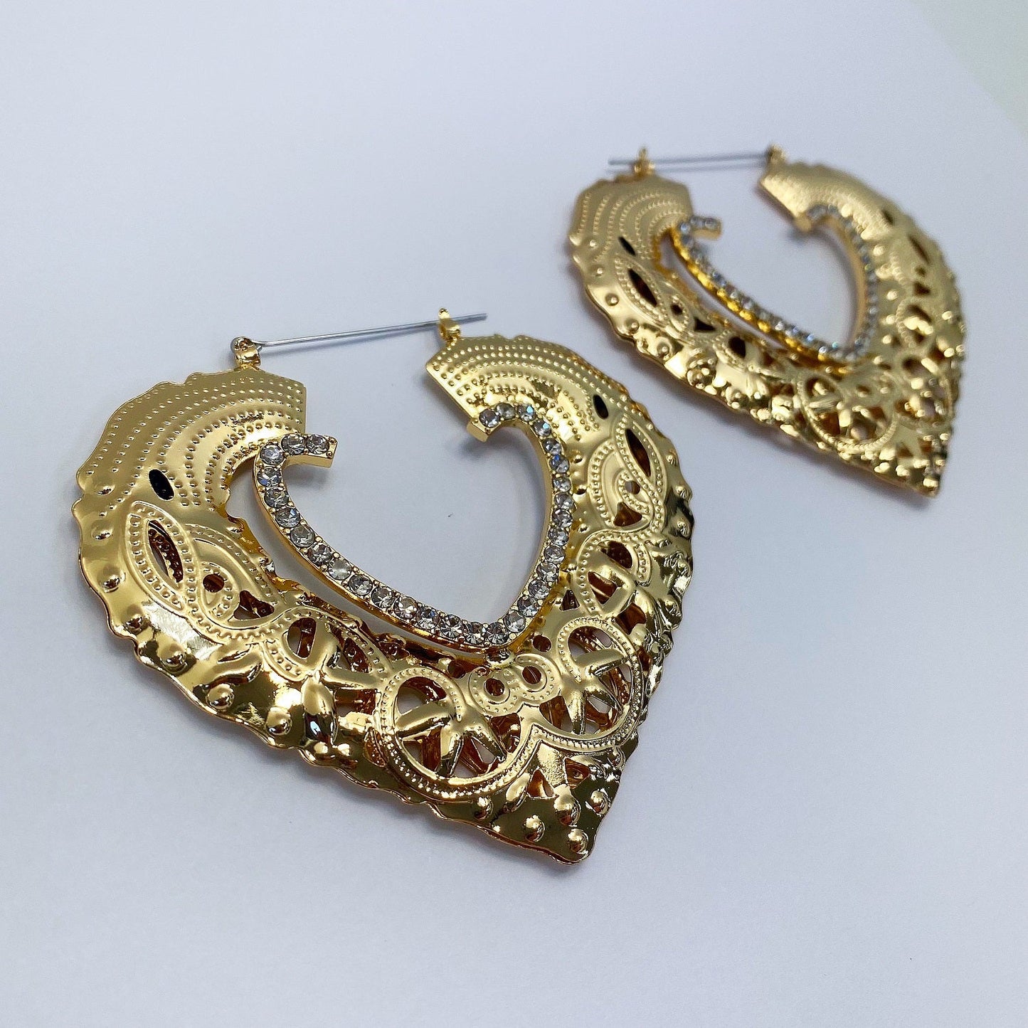 E1903 | Ornate Heart Earrings | KE4129