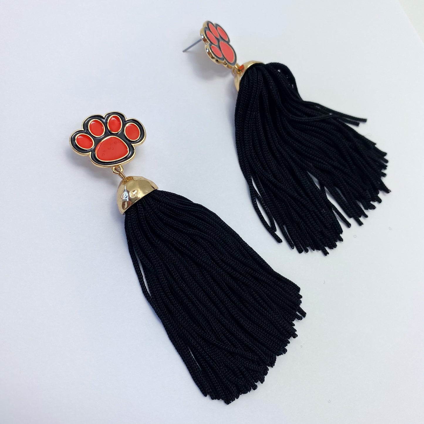 E1474 | Paw Charm Tassel Earrings | 78E4333