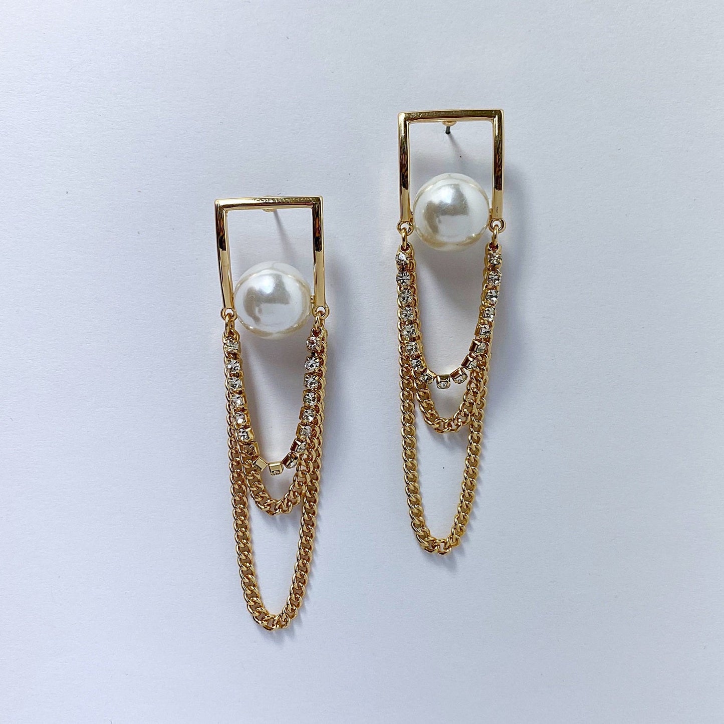 E1483 | Pearl Chain Earrings | 25E2212