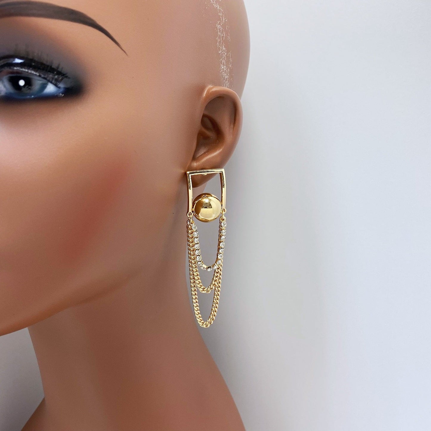 E1483 | Pearl Chain Earrings | 25E2212