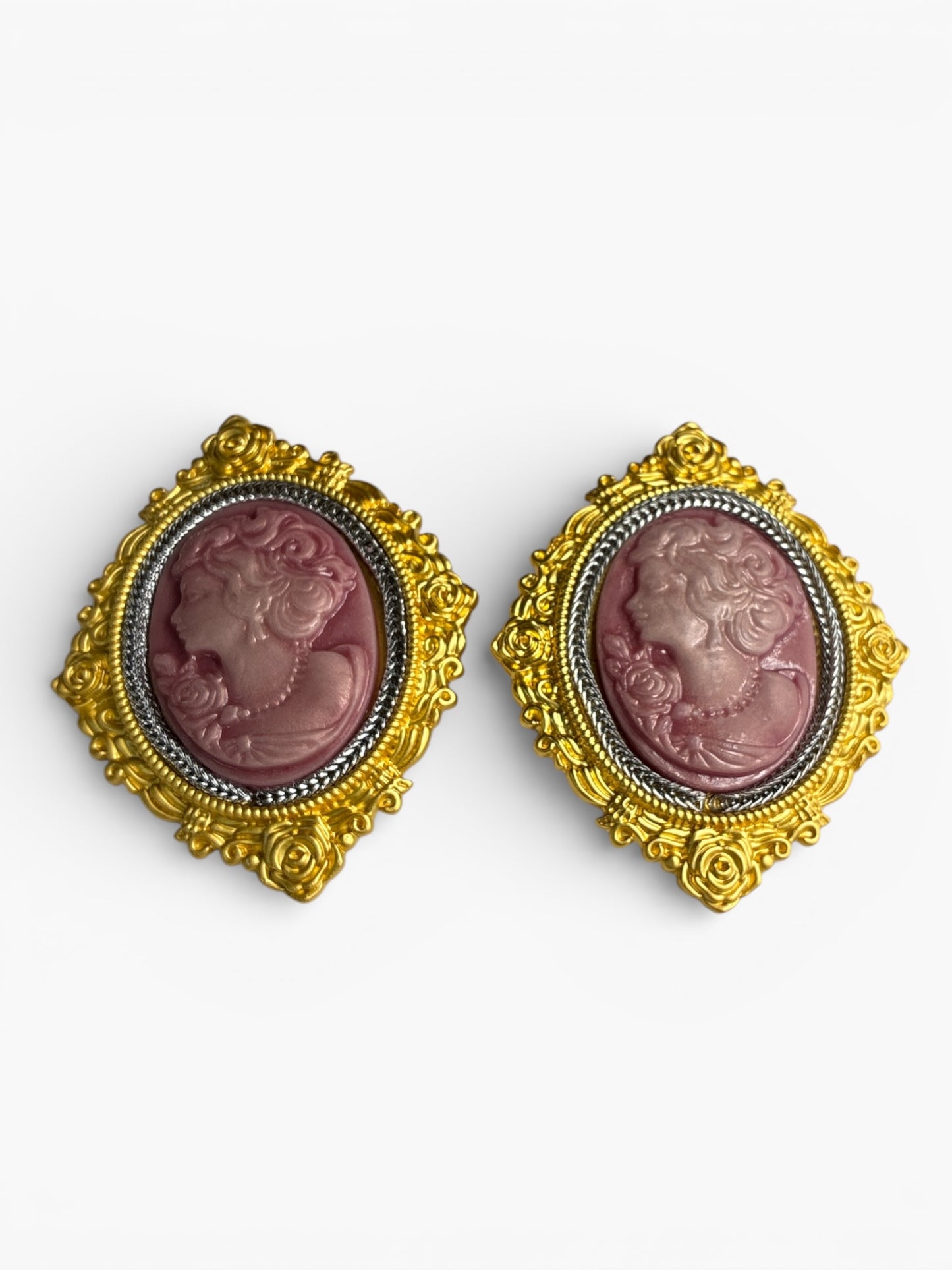 E2204 |Queen Post Earrings | PL800