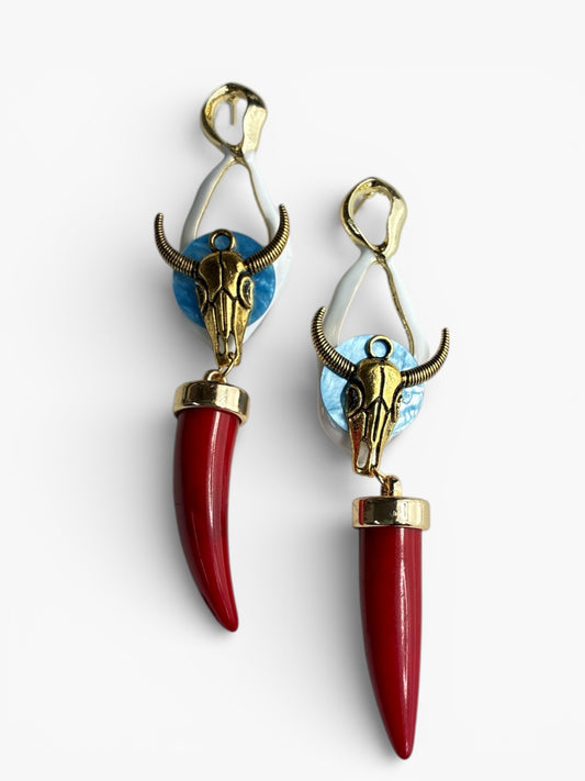 E2200 | Cow Head Horn Earrings | LH750