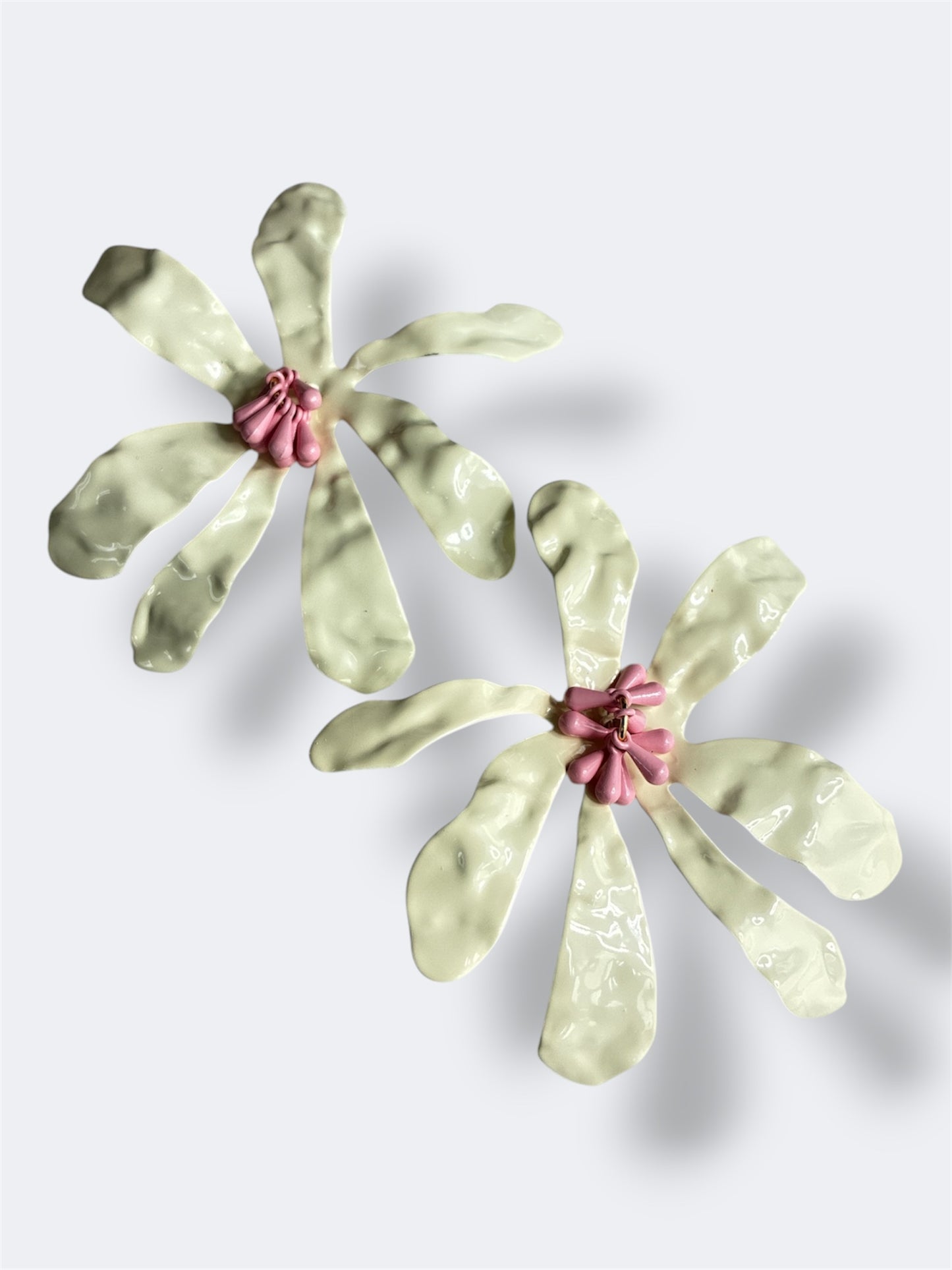 E2224 | Acrylic Petal Earrings |ER2605