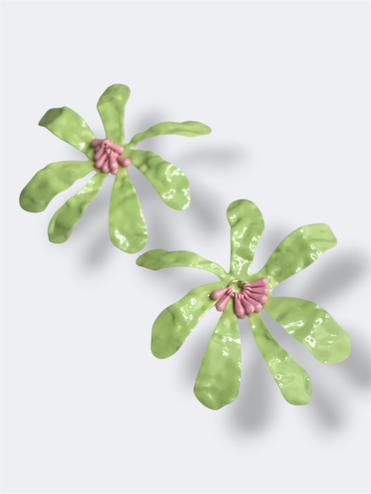 E2224 | Acrylic Petal Earrings |ER2605