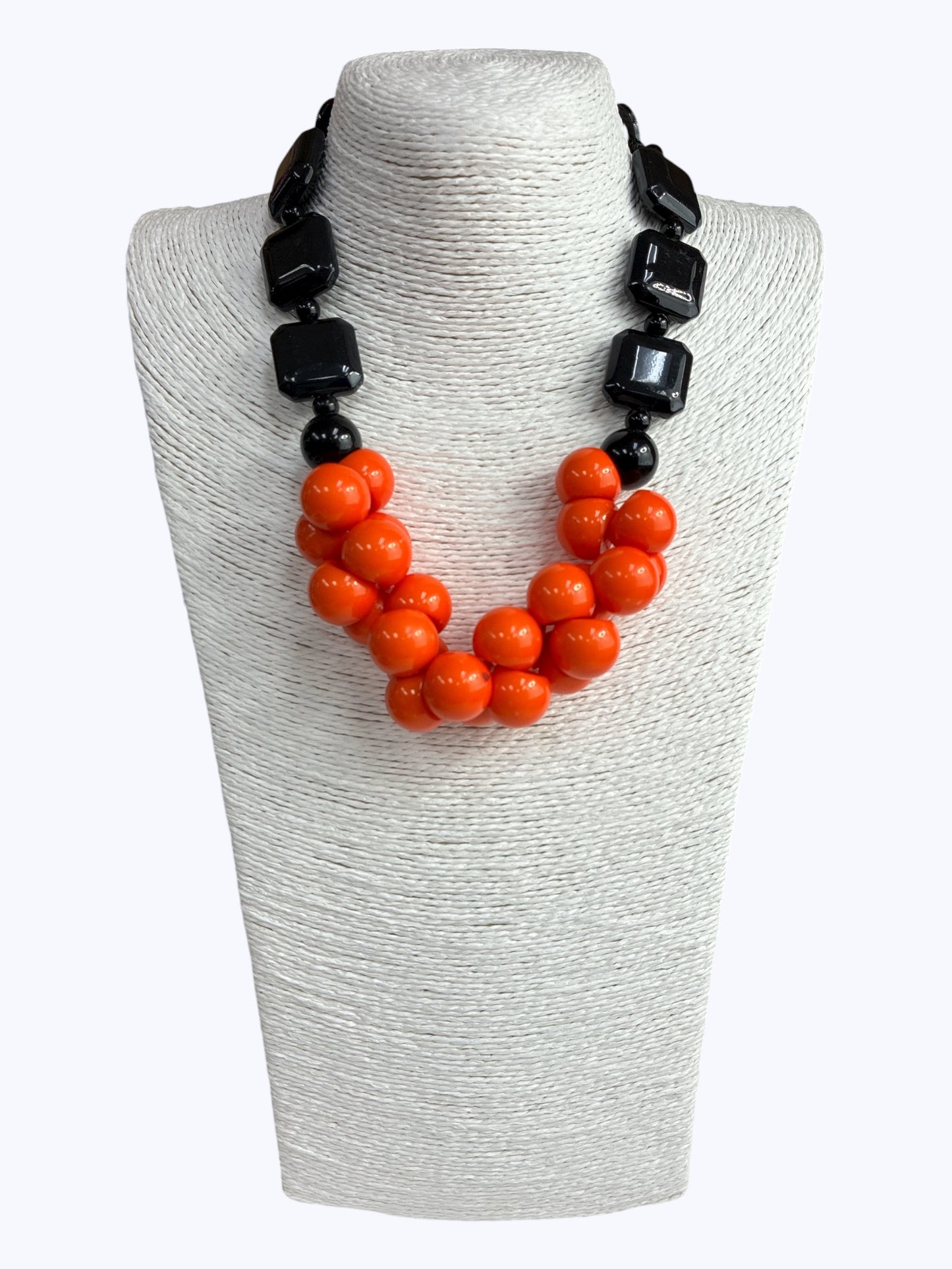 N5089 | Sculpted Bead Statement Necklace | NA5275