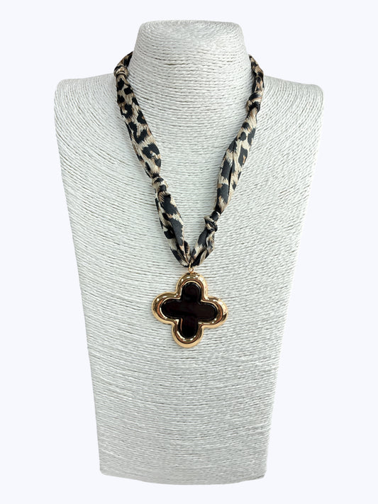 N0714 | Acrylic Pendant Scarf Necklace | 25N1642