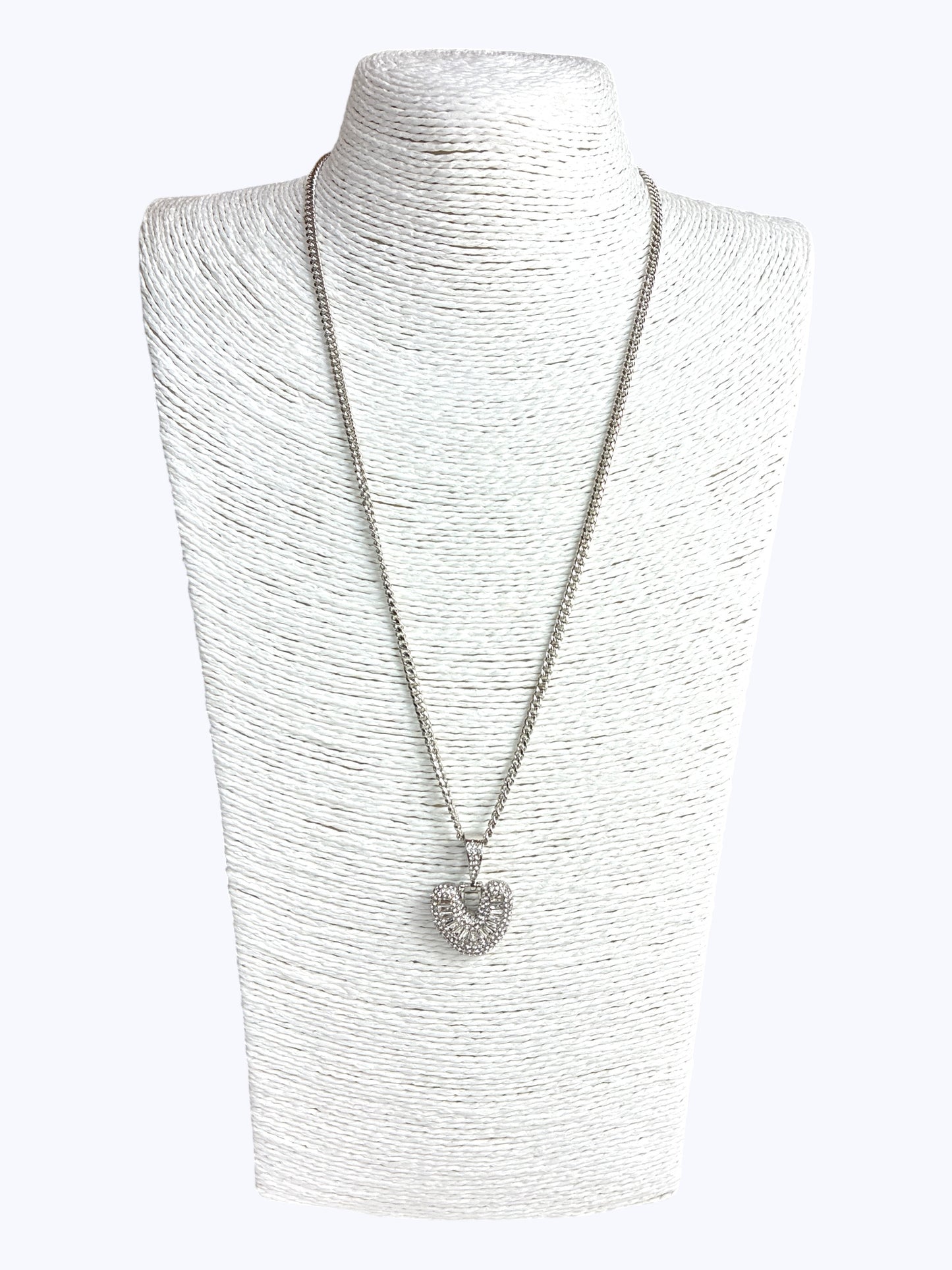 ''V''  Baguette  Letter Chain Necklace