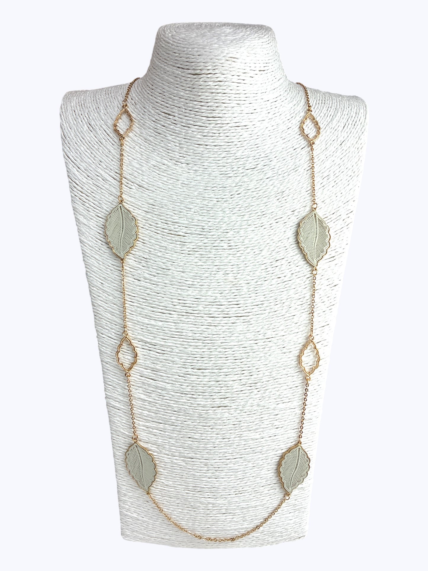 leaf design Long Necklace