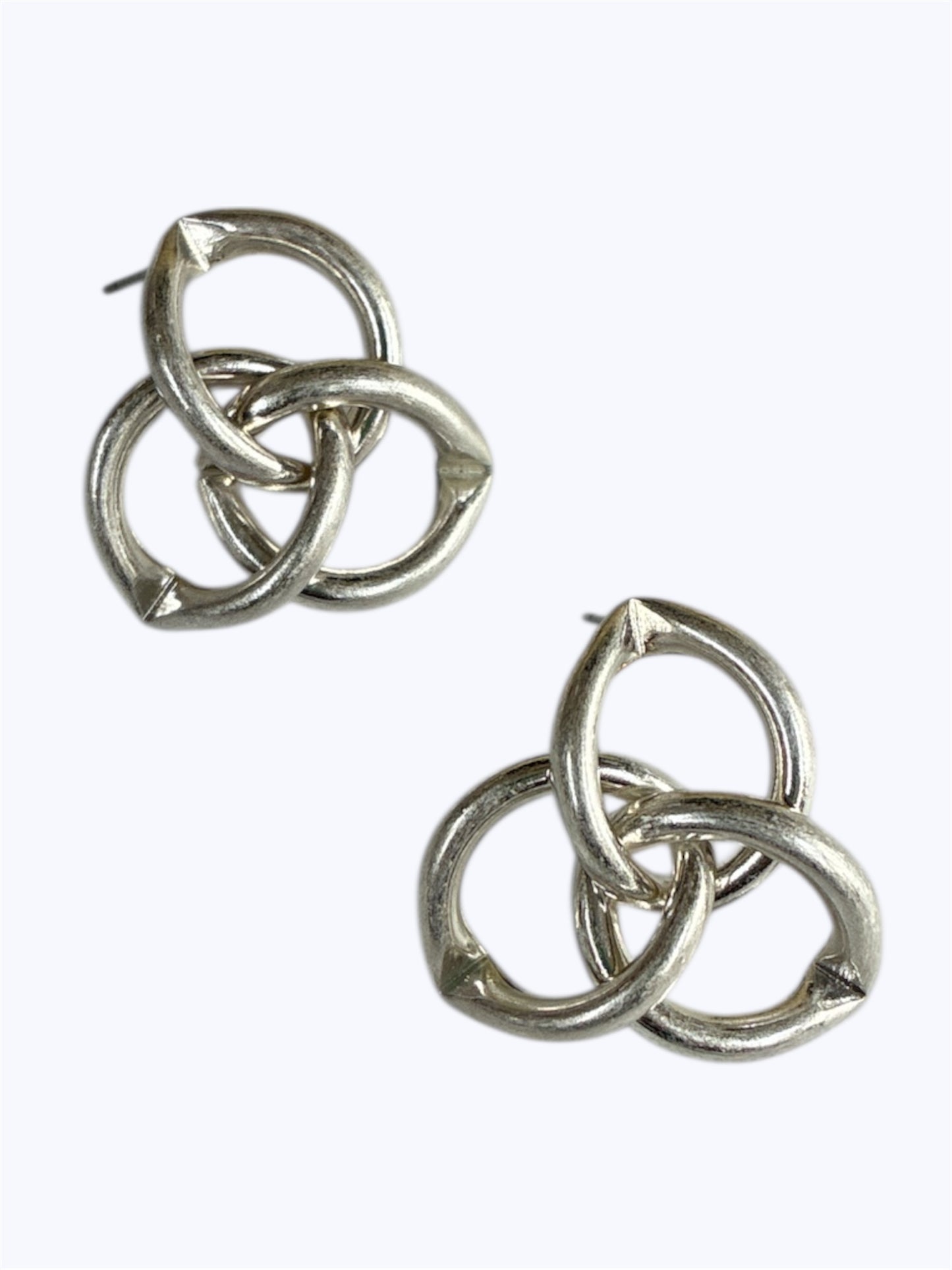 E2269 | Modern Knot Stud Earrings | VE4822