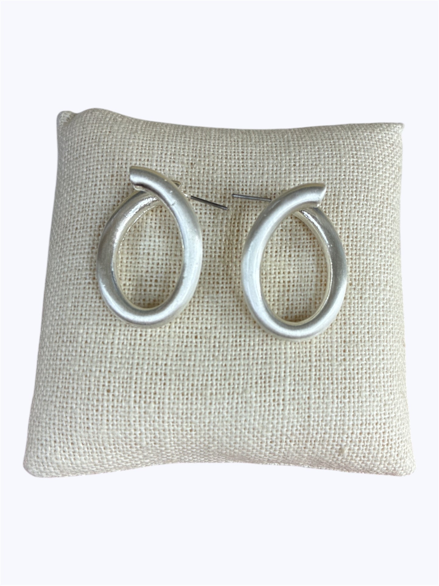E2271 | Sleek Polished Earrings | VE4835