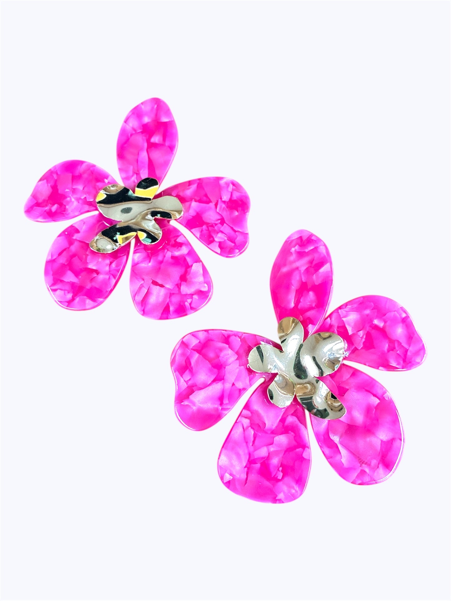 E0306 | Large Floral Post Earrings | 25E6701