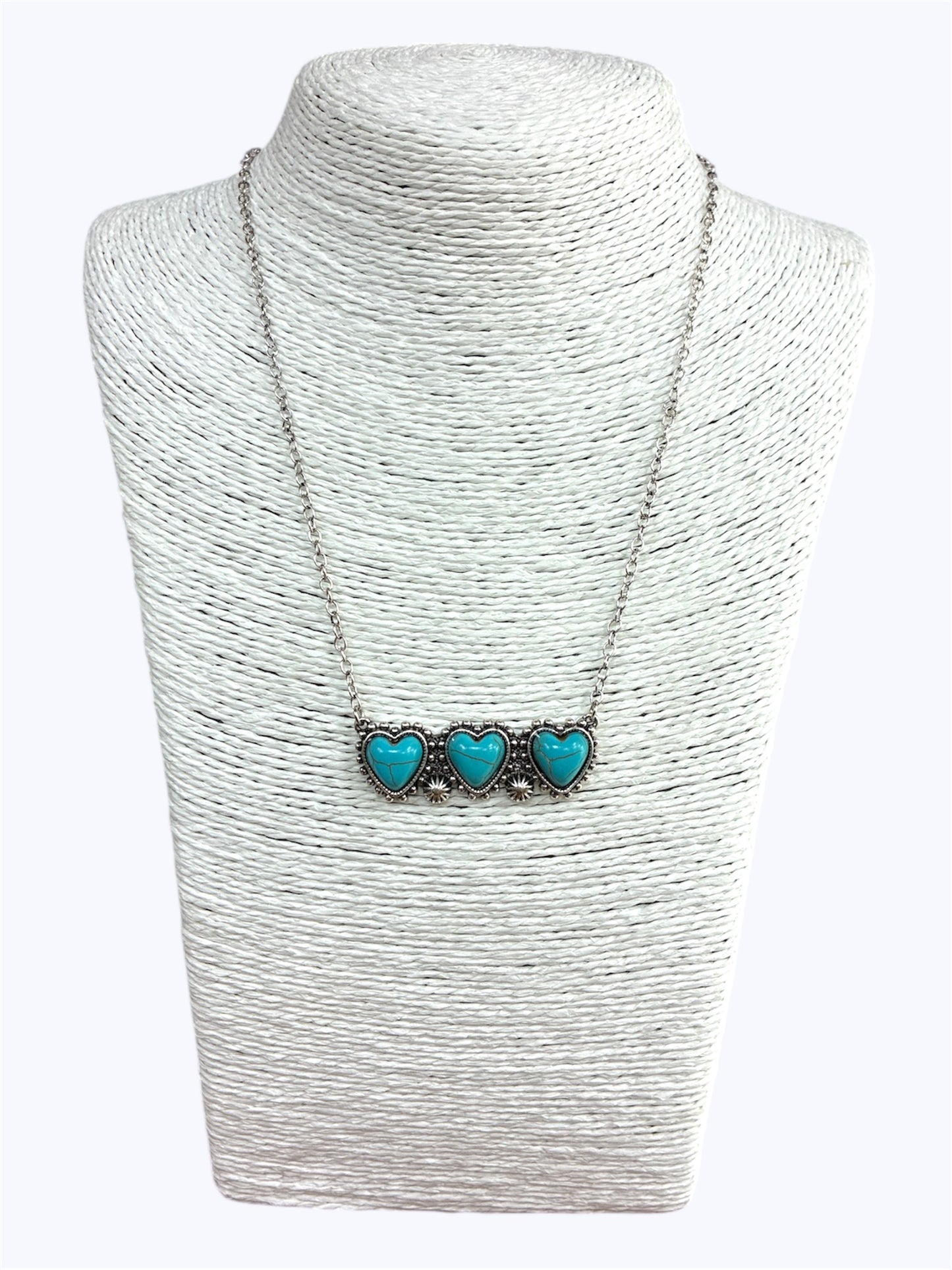 N0709 | Triple Heart Pendant Necklace | AN4604