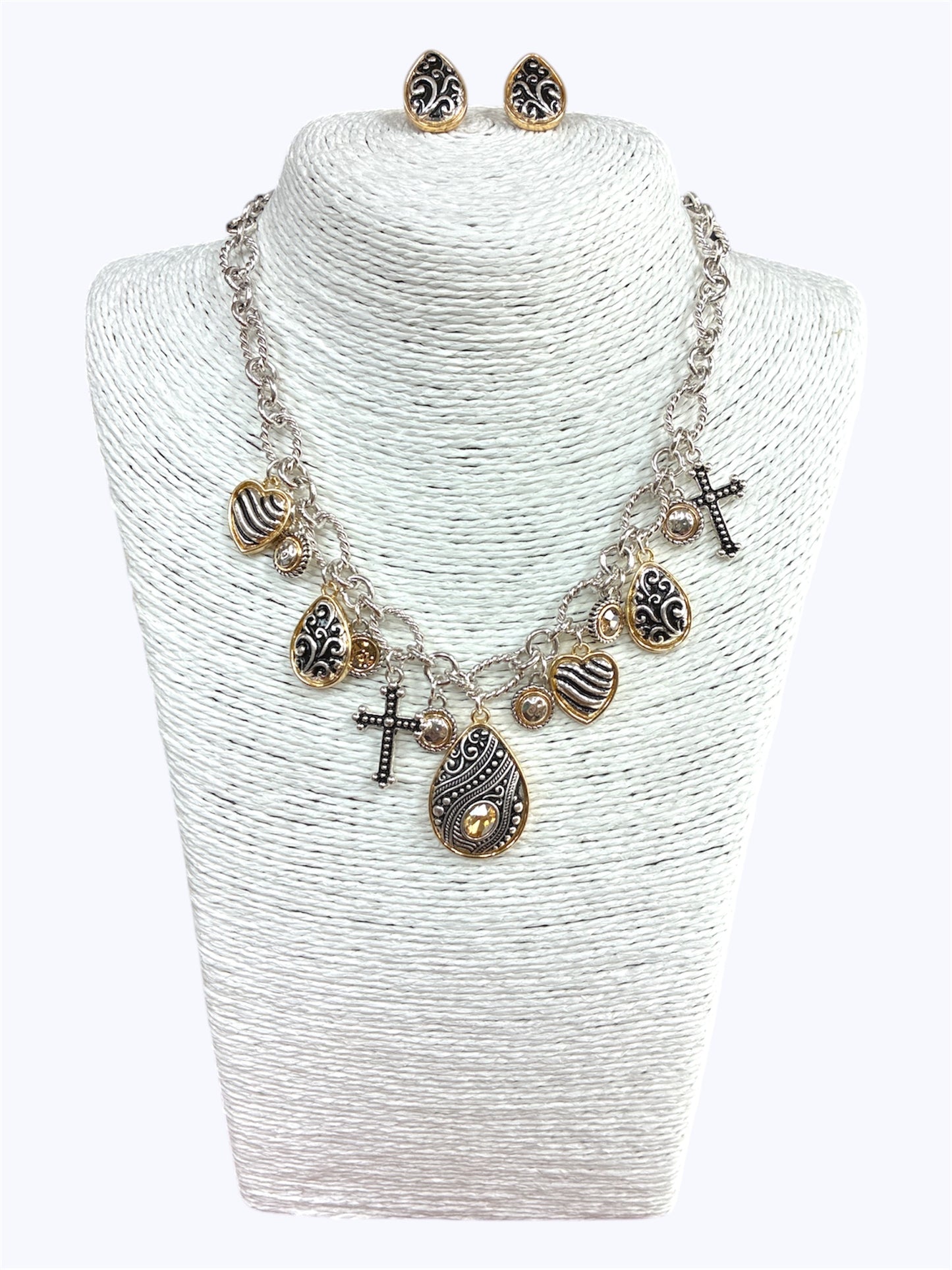 N0694 | Artisan Multi-Charms Necklace | AS7704