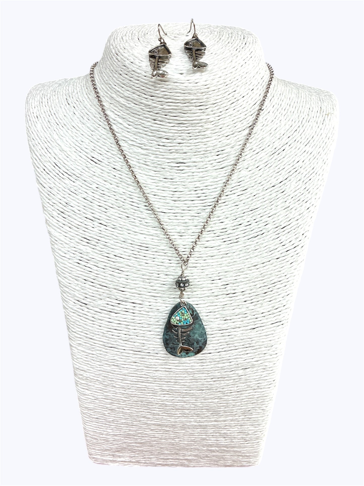 N0551 | Fish Bone Pendant Necklace | QNE12644
