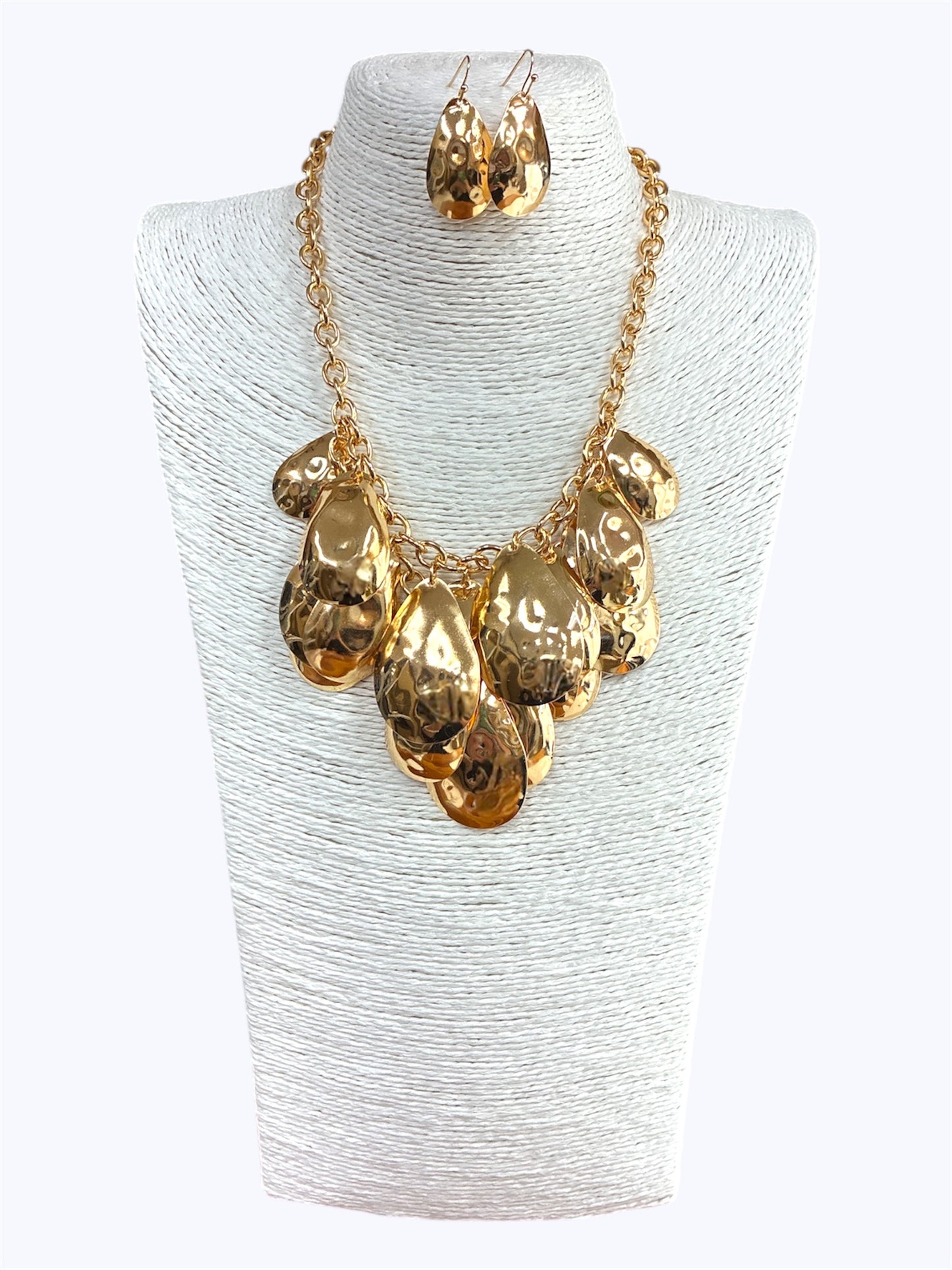 N0723 | Luxe Interlock Chain Necklace | TNE2628