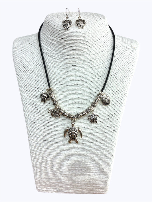 N0451 | Sea Life Turtle Charm Necklace | AS6751