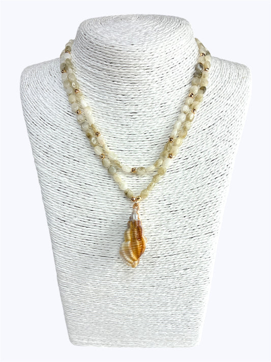N5097 | Layered Shell Pendant Beaded Necklace | 78N4257