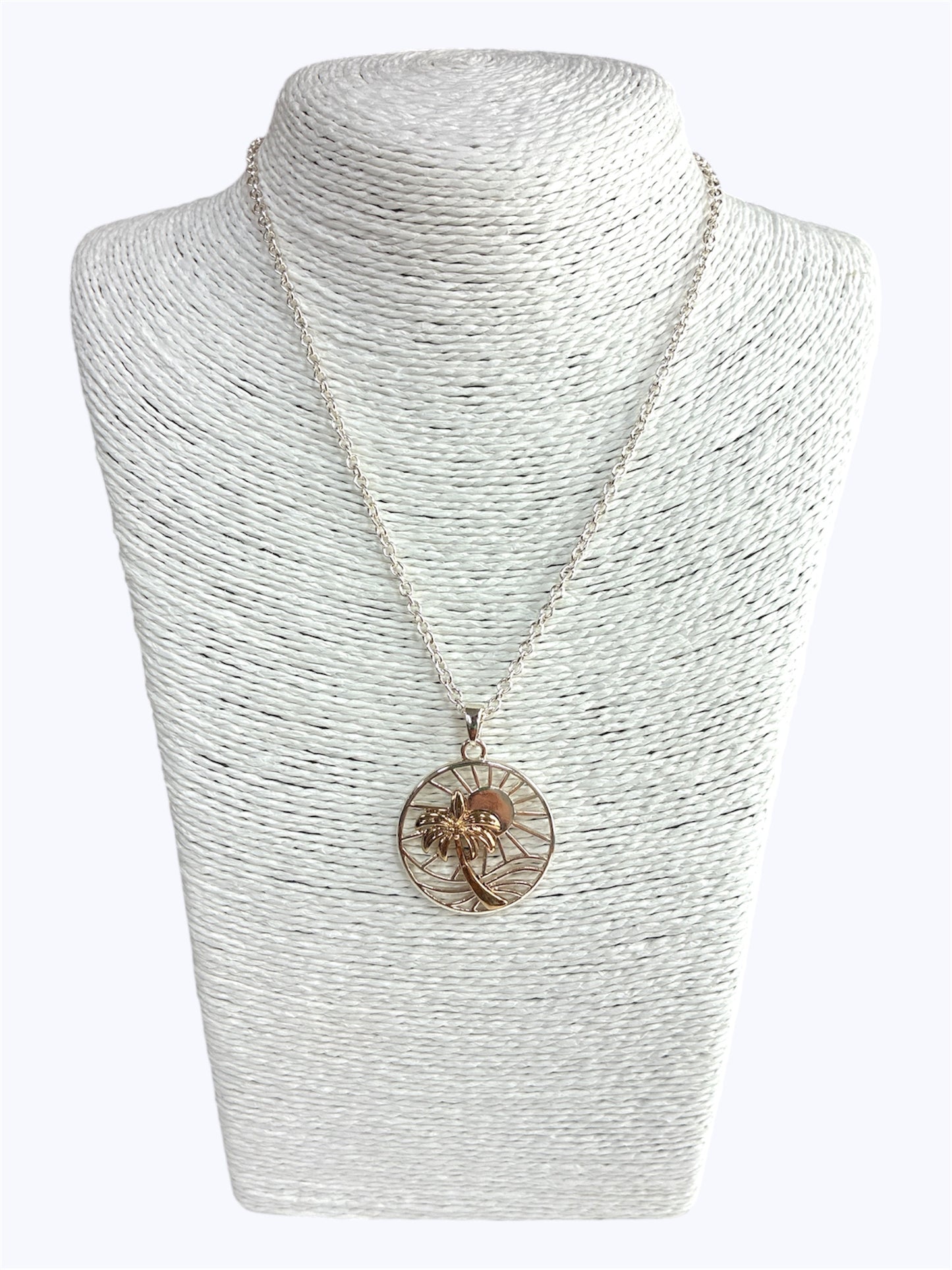 N0502|  Palm Tree Beach Sun Design Circle Pendant Necklace|AN2568