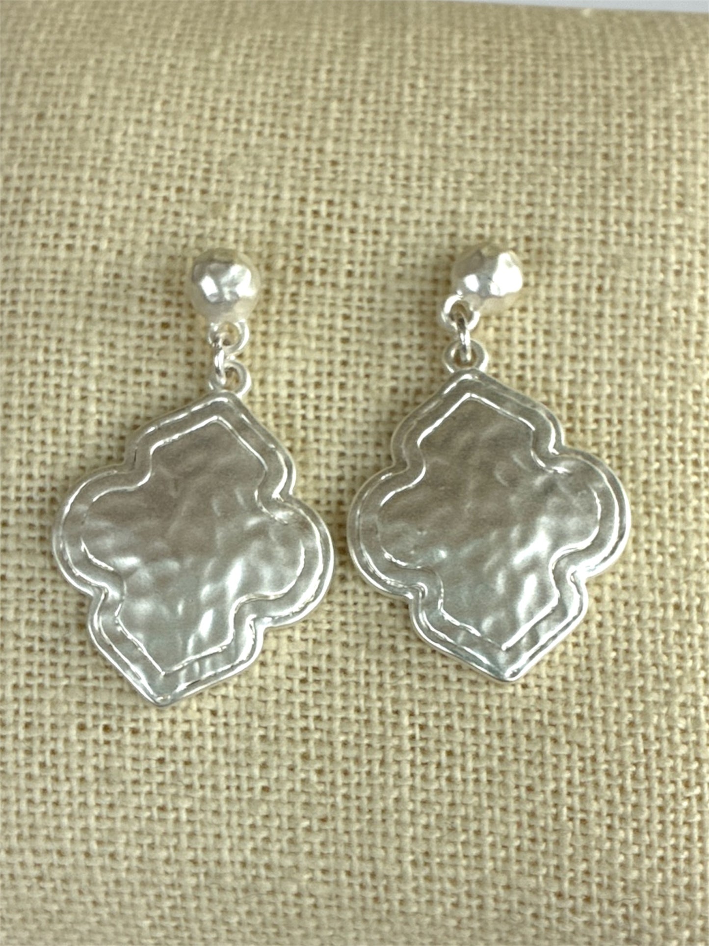 E1000 |  Hammered Dangle Post Earrings |AE6242