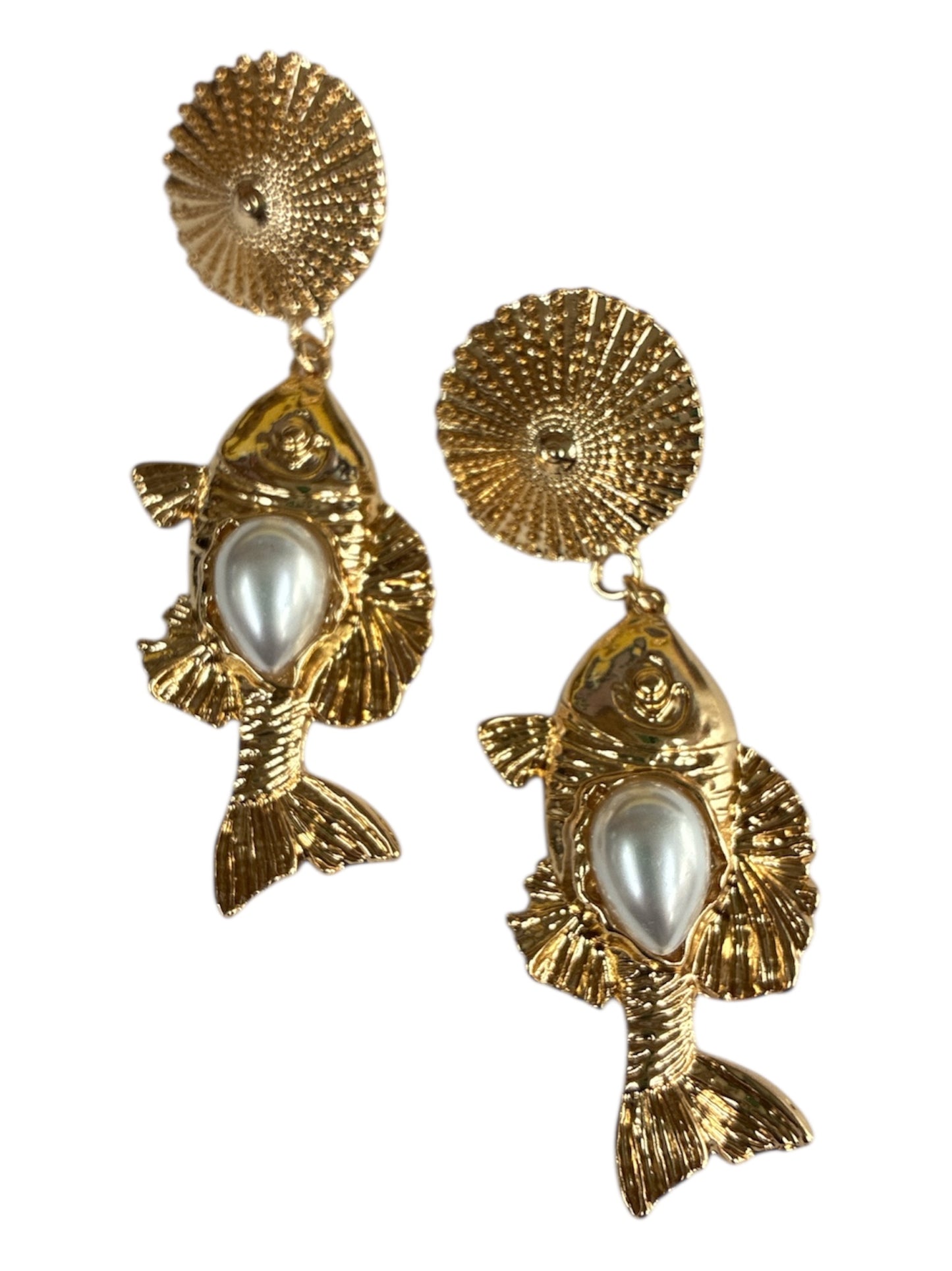 E0282 | Pearl Fish Earrings | 25E6879