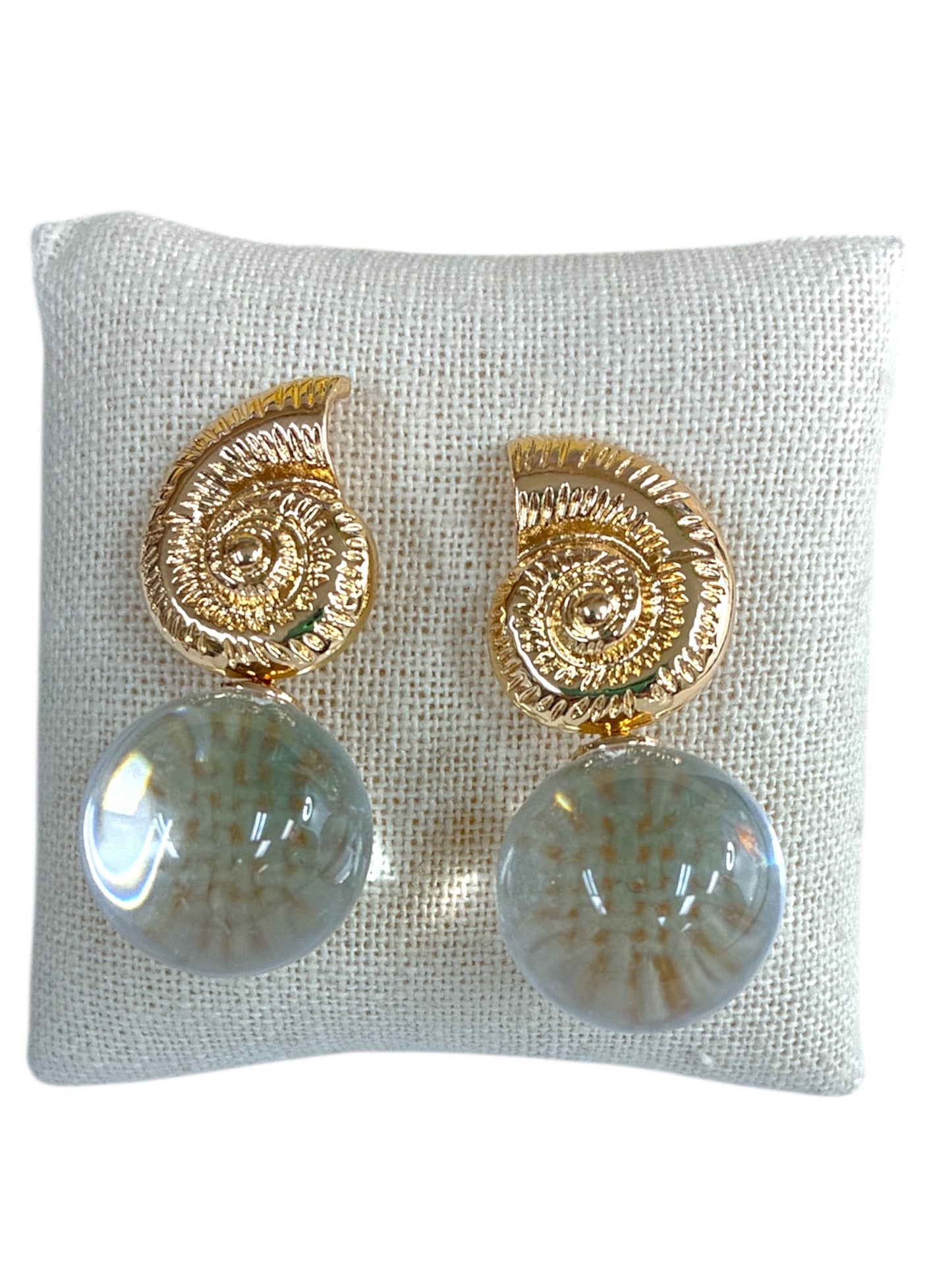 E0775| Large Gold Shell Clear Ball Earrings | 25E5520