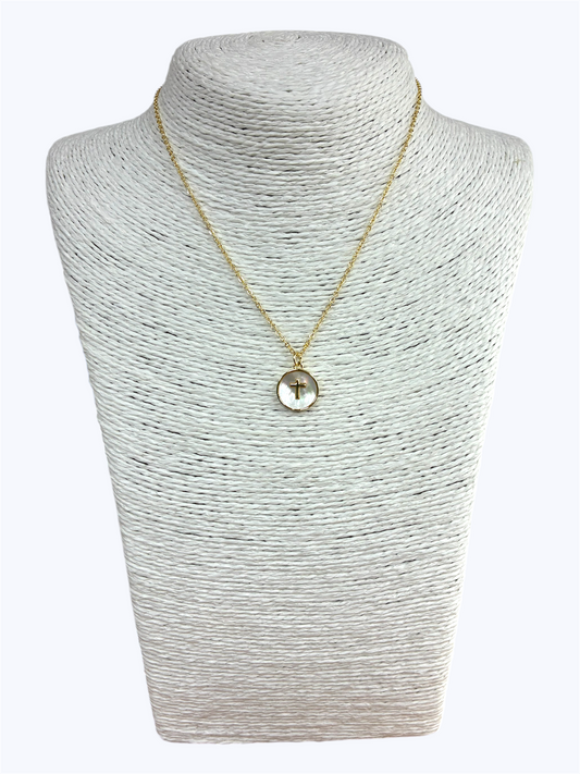 N0734 | Cross Emblem Pendant Necklace | PE9981
