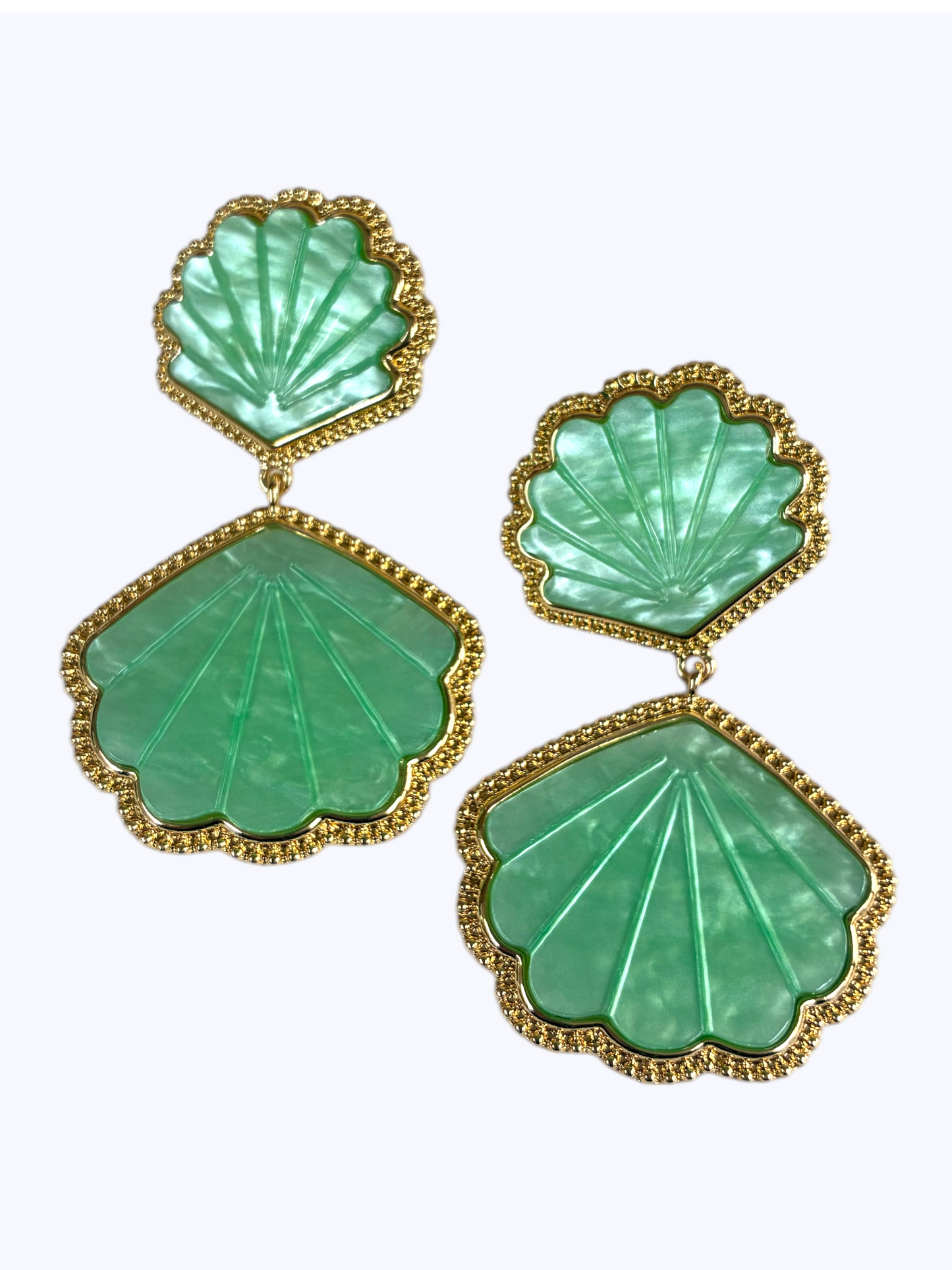 E2308 | Double Shell Drop Earrings | 25E6978