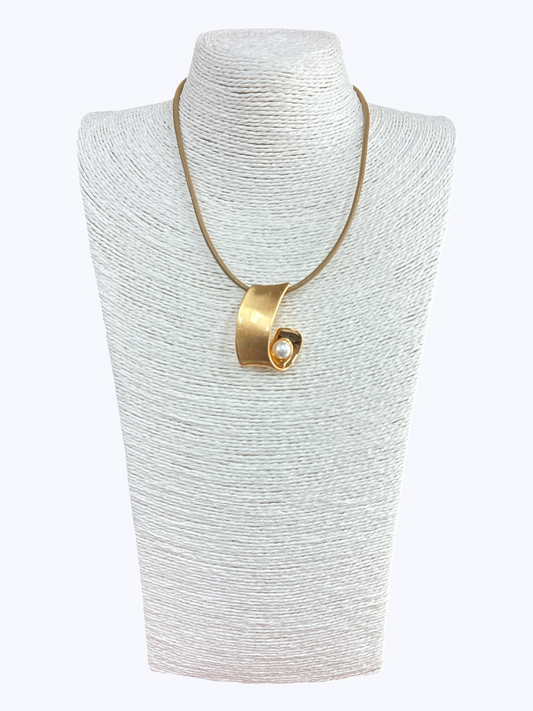 N5139 | Matte Pendant Pearl Cord Short Necklace | NK26114