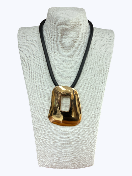 N5134 | Shiny Pendant Short Rubber Cord Necklace | NK26109