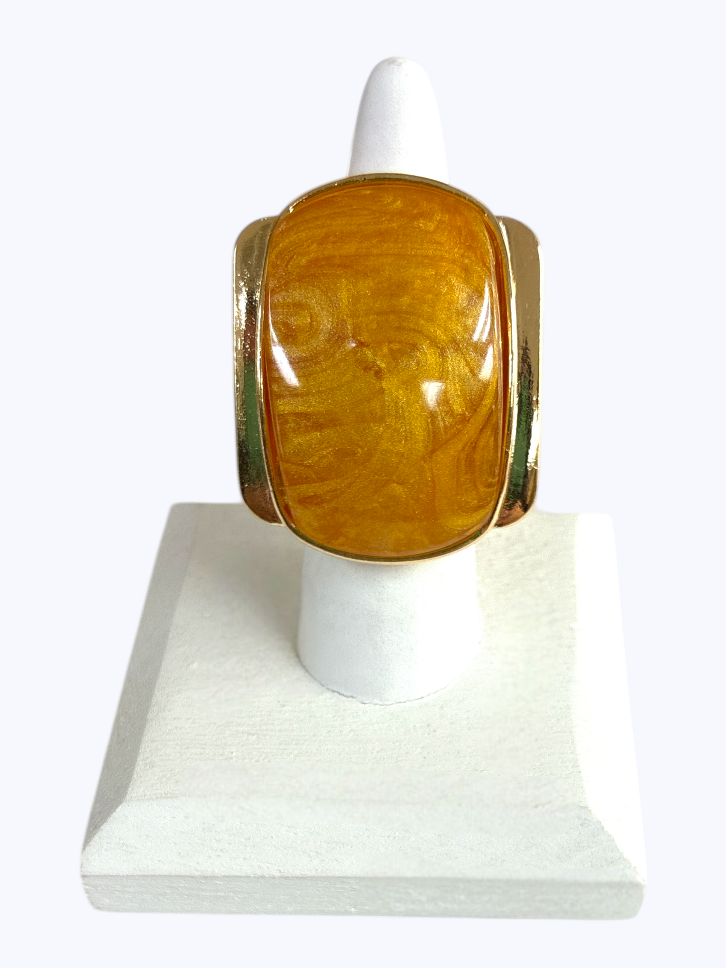 R0081 | Sculpted Oval Statement Ring | 25R1019