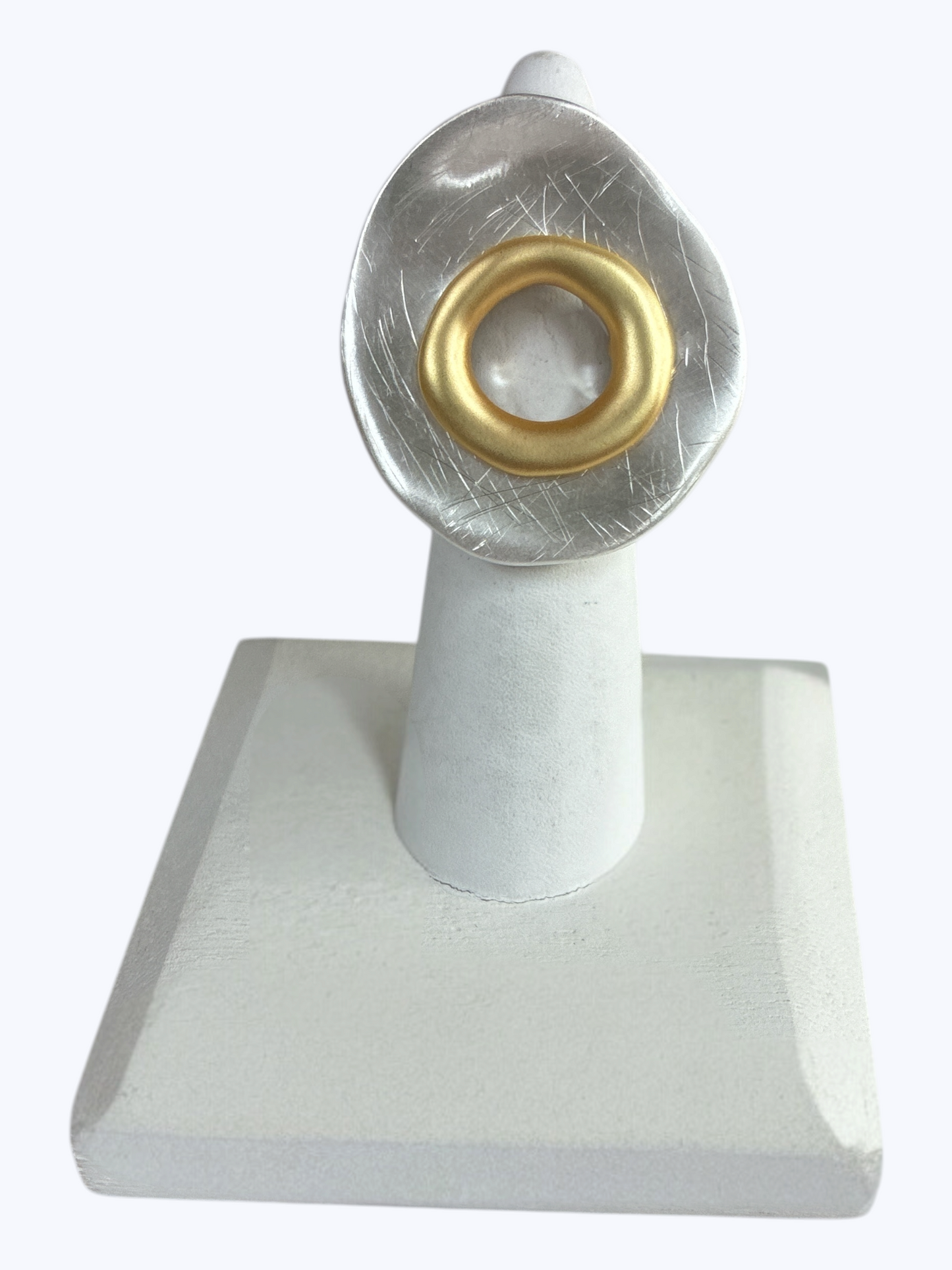 R0099 | Matte Two-Tone Circle Stretch Ring | RG26116
