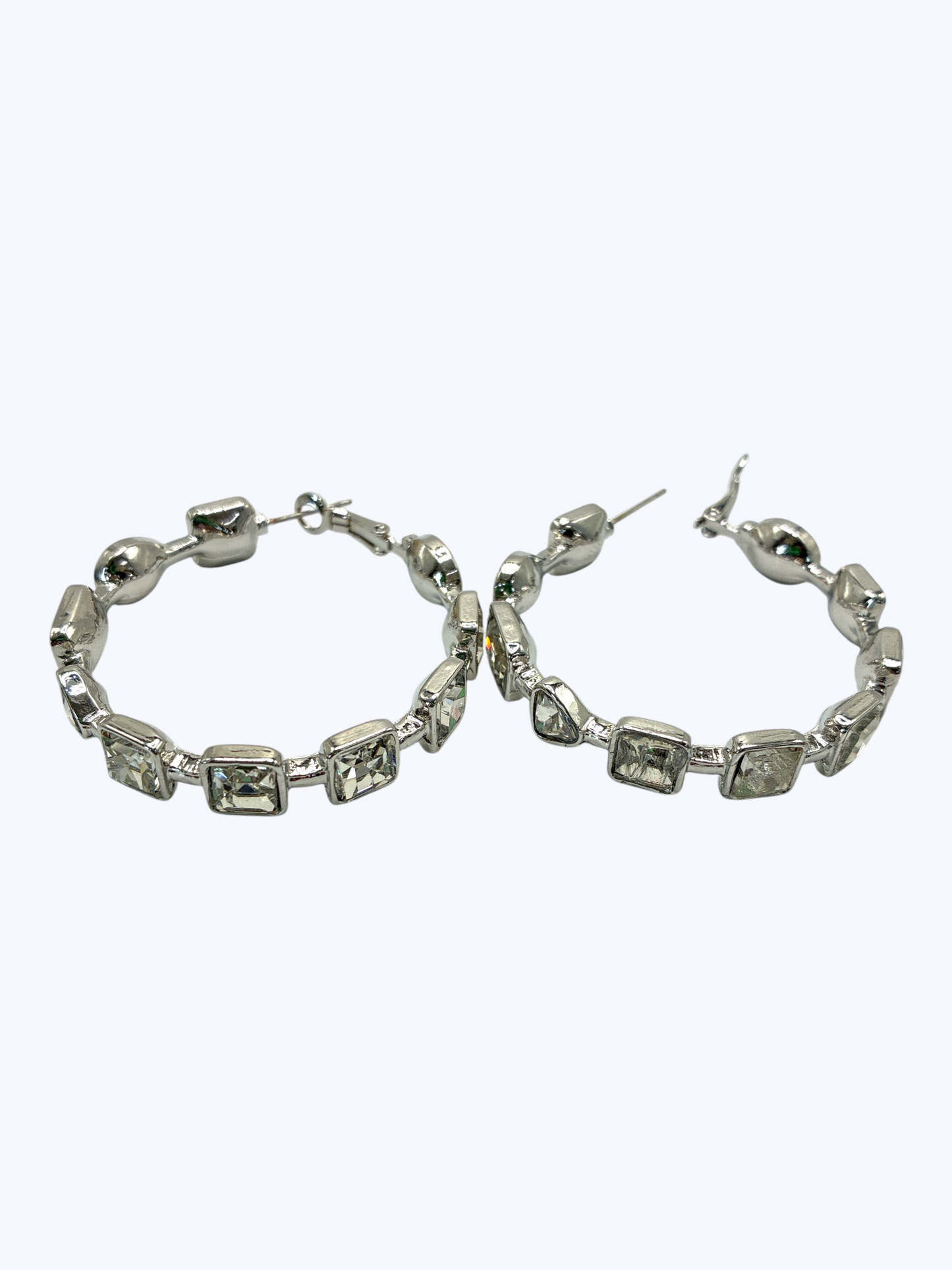 E2325 | Geometric Crystal Link Hoop Earrings | YE3611