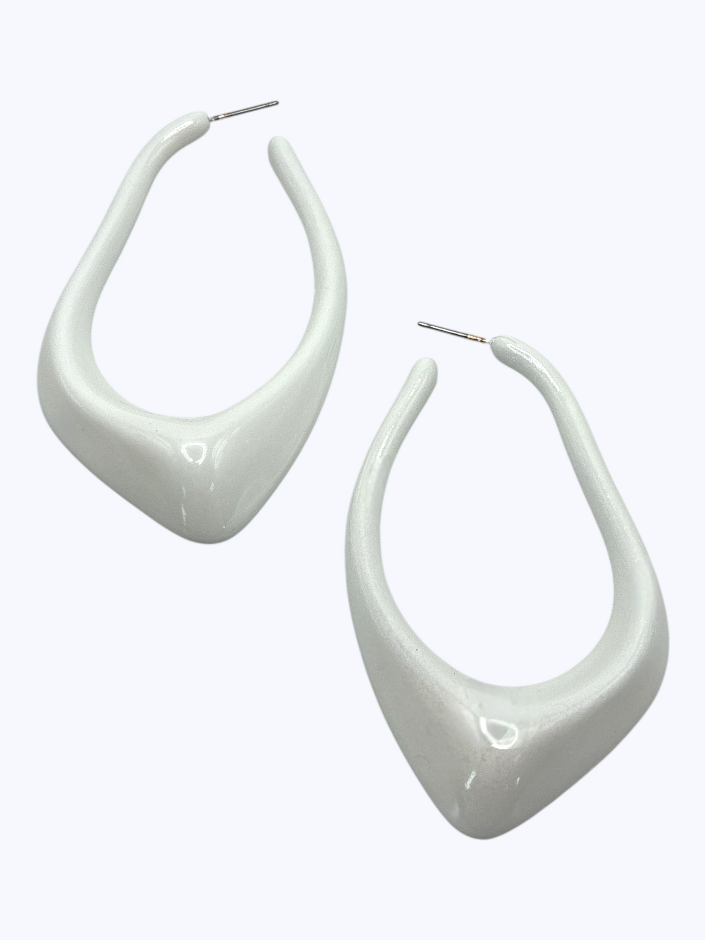 E0496 | Modern Sculpted Hoop Earrings | KE8325
