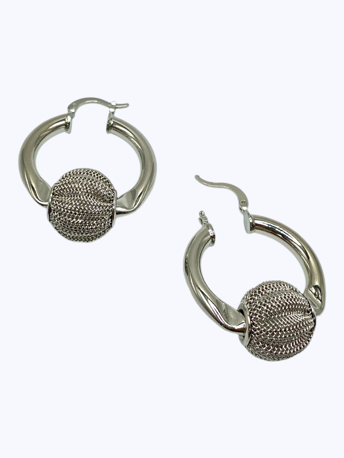 E2358 |Brass Textured Sphere Hoop Earrings | KE2781