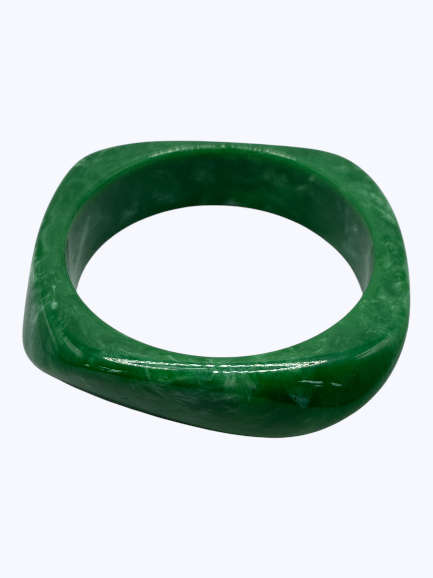 B0478 | Oversized Acrylic Bangle Bracelet | BR26136