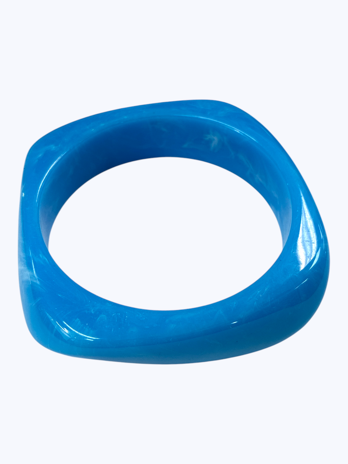B0478 | Oversized Acrylic Bangle Bracelet | BR26136