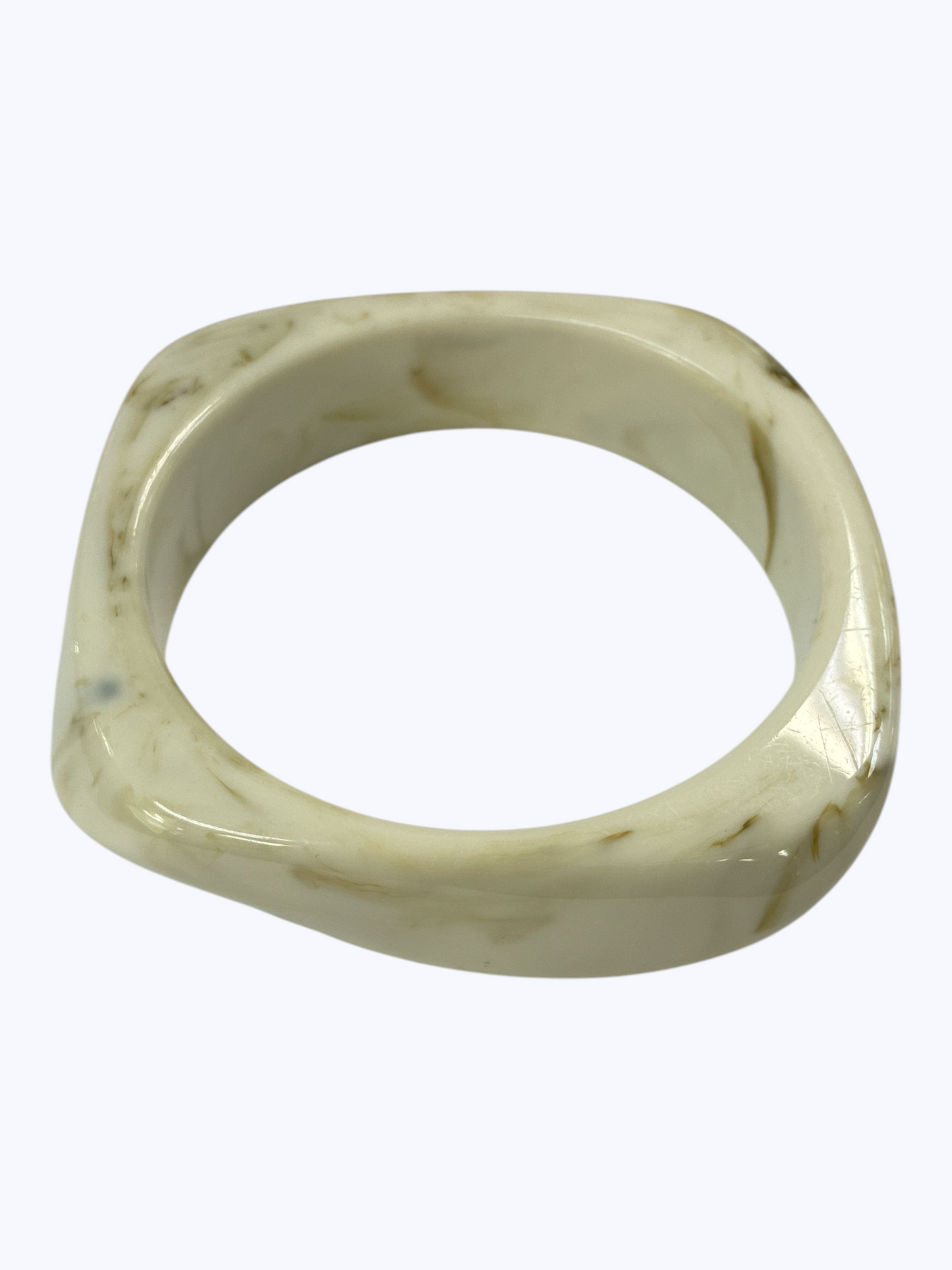B0478 | Oversized Acrylic Bangle Bracelet | BR26136