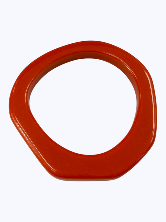 B0486 | Minimalist Rounded Acrylic Bangle | BR26144